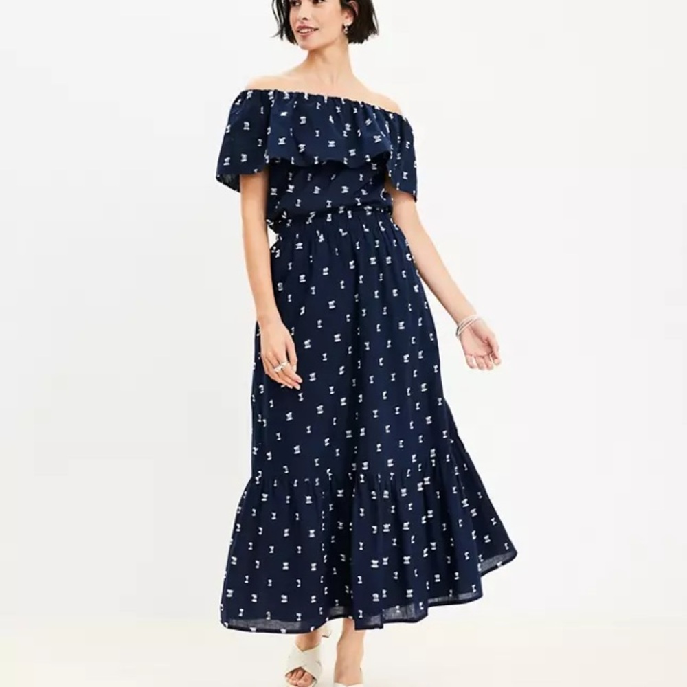 NWT Loft Clip Dot Tiered Maxi Skirt💠💠💠